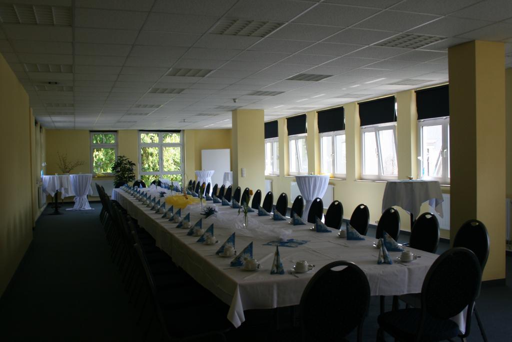 Atrium Hotel 3*