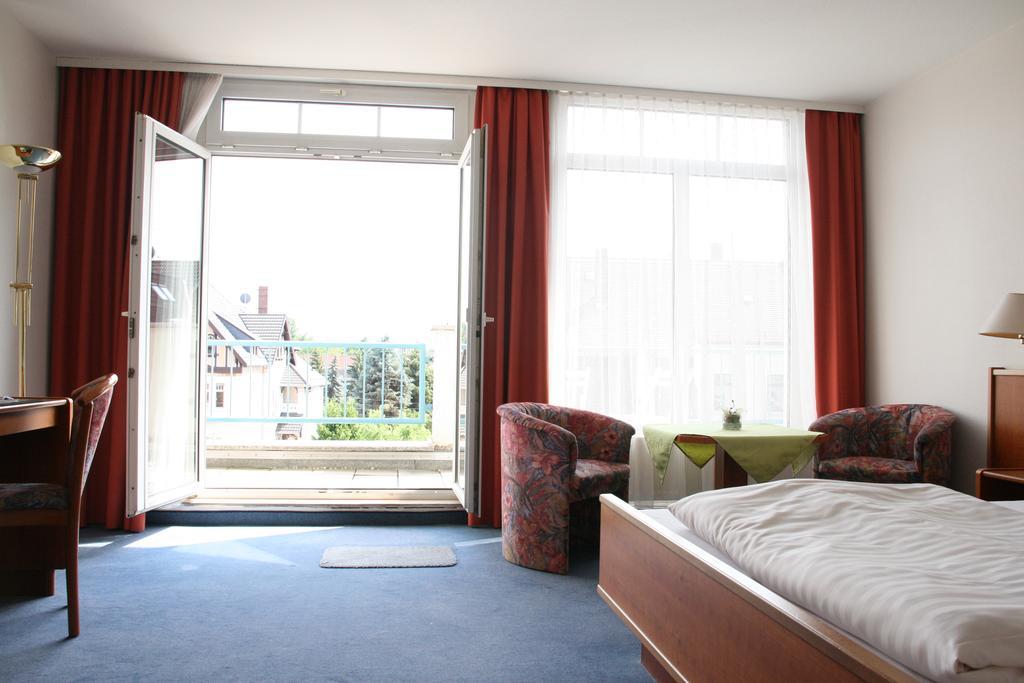 Atrium Hotel 3*