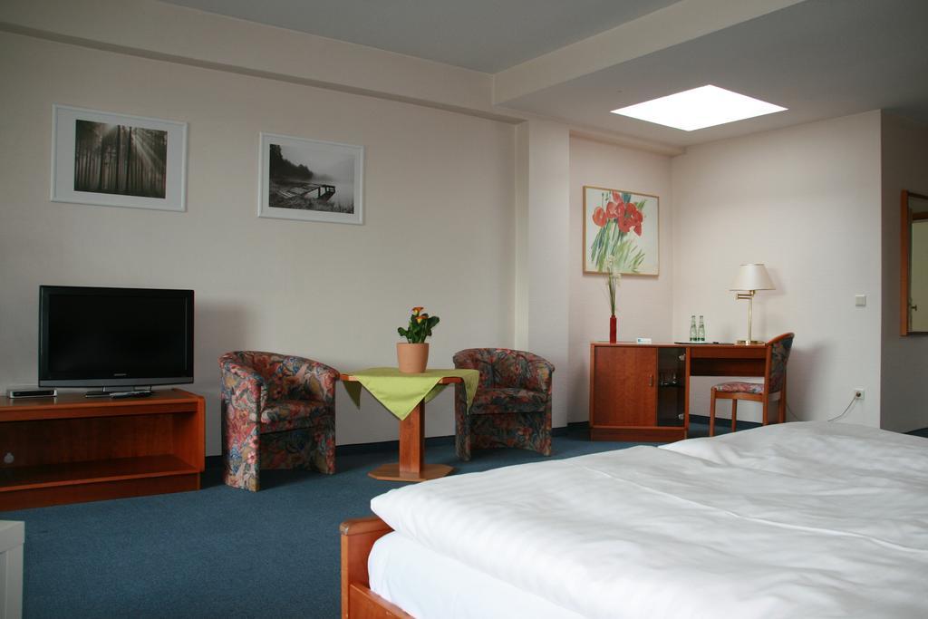 Atrium Hotel